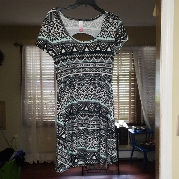 Dress - Picture 4 of 6